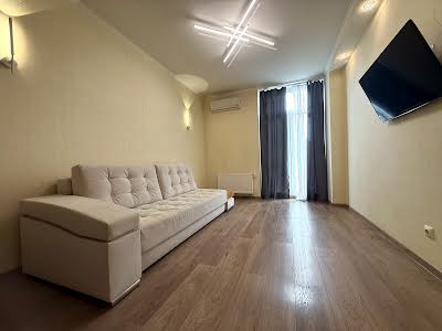 квартира за адресою Регенераторна вул., 4