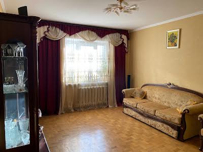 квартира за адресою Драгоманова вул., 31б