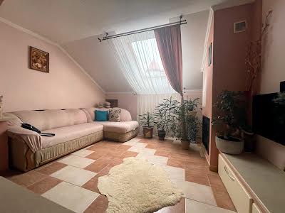 квартира за адресою Коновальця вул., 3