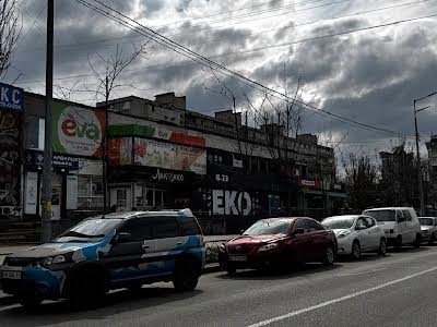 коммерческая по адресу вул.Миколайчука Івана, 11