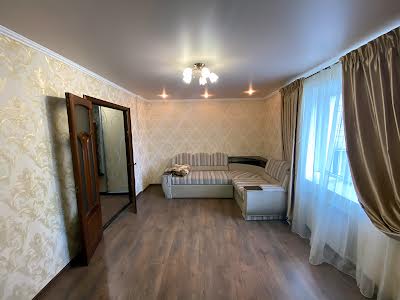 квартира за адресою Симиренка вул., 1-г