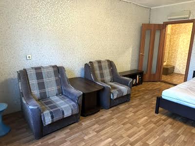 квартира за адресою Олени Пчілки вул., 4