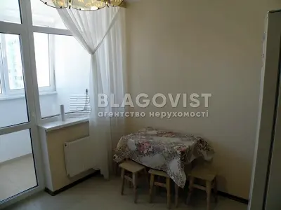 квартира за адресою Олени Пчілки вул., 3