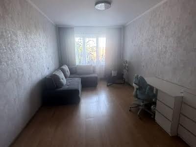 квартира за адресою П'ятницька вул., 94