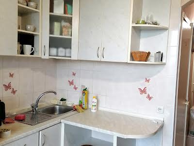 квартира по адресу Натальи Ужвий ул., 5