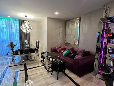 квартира за адресою Адмирала Азарова, 6Б