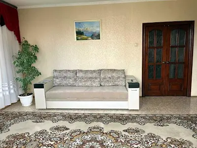квартира за адресою Верховної Ради бульв., 21-Б
