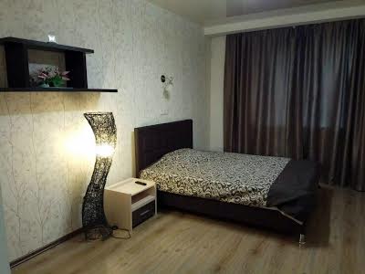 квартира за адресою Левка Лук'яненка вул. (Василя Жуковського), 26