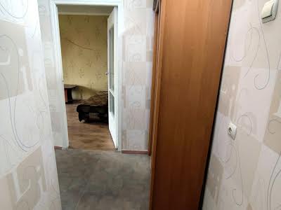 квартира за адресою Олексія Вадатурського вул. (Маршала Малиновського), 9а