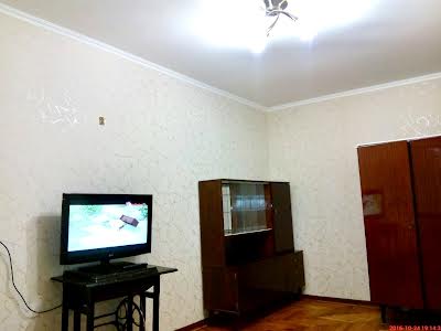 квартира за адресою Бочарова вул., 14