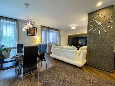 квартира за адресою Магістральна вул., 90