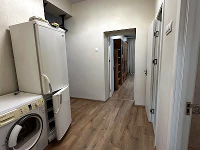 квартира за адресою Івана Світличного вул. (Петровського), 6