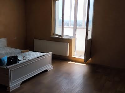 квартира по адресу Лісогренівецька, 18