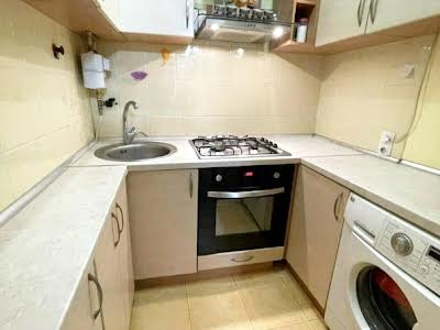 квартира за адресою Середньофонтанська вул., 30