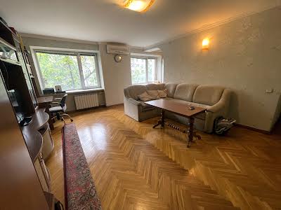 квартира за адресою Михайла Бойчука вул. (Кіквідзе), 41
