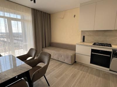 квартира за адресою Роксоляни вул., 21