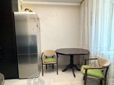 квартира за адресою Миропільська вул., 37