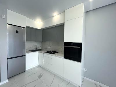 квартира за адресою Роксоляни, 12