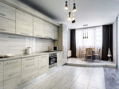 квартира за адресою Драгоманова вул., 2-А