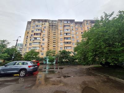 квартира по адресу Героев Днепра ул., 32-А