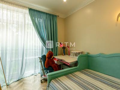 квартира за адресою Дегтярна вул., 7