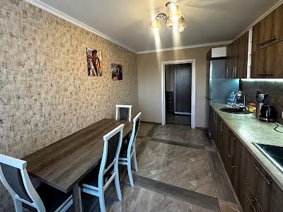 квартира за адресою Миколи Бажана просп., 24/1