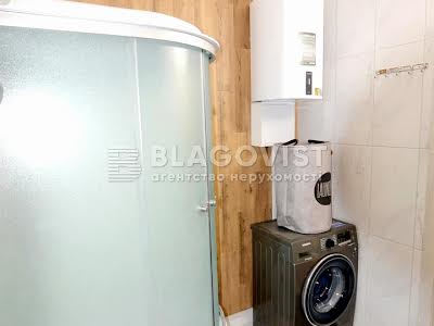 квартира за адресою Дмитрівська, 60/19