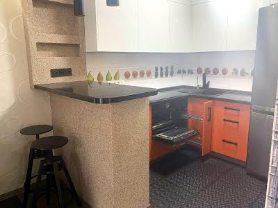 квартира за адресою Регенераторна вул., 4к2
