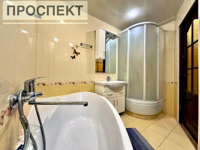 квартира по адресу Металлургов ул., 32б