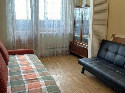 квартира за адресою Тракторостроителей, 89