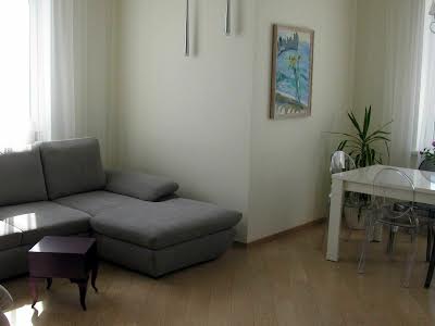 квартира за адресою Дмитрівська вул., 80