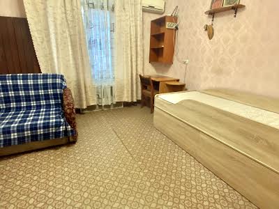 квартира за адресою Срібнокільська вул., 8-А