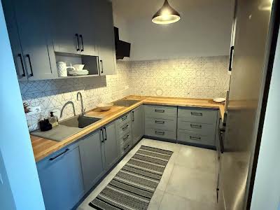 квартира за адресою Київ, Зарічна вул., 4