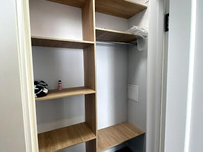 квартира за адресою Олександра Олеся вул., 4Б