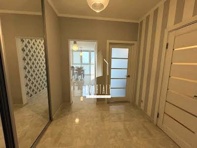 квартира за адресою Драгоманова вул., 2Б
