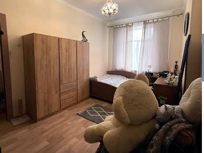 квартира по адресу Короленко ул., 2