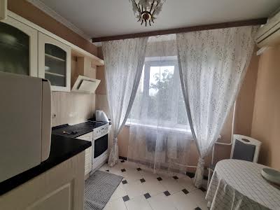 квартира за адресою Панаса Мирного вул., 11