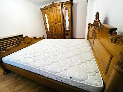 квартира за адресою Вербицького вул., 5