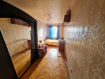 квартира за адресою Черняховського вул., 4