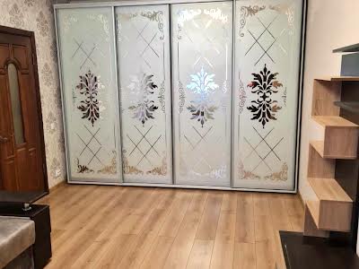 квартира за адресою Заливна вул., 4
