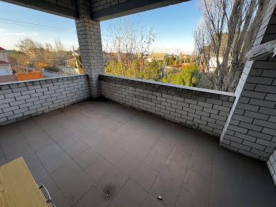 дом по адресу пгт. Слобожанское, Центральная ул., 3