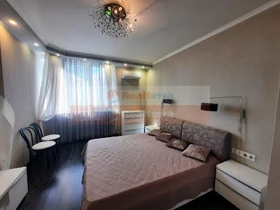квартира за адресою Бориса Гмирі вул., 8 -Б