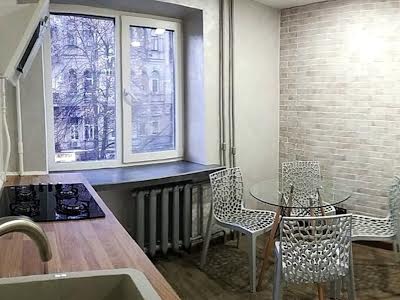 квартира за адресою Андріївська вул., 8/12