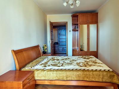 квартира за адресою Срібнокільська вул., 20