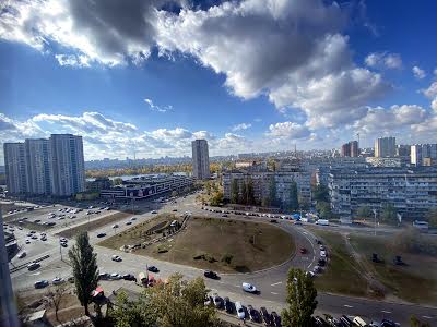 квартира за адресою Оболонська пл. (Дружби Народів СРСР), 1