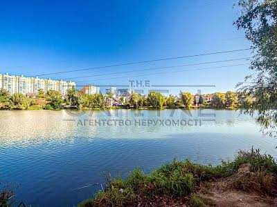 будинок за адресою с. Петропавлівська борщагівка, Оксамитова вул., 5