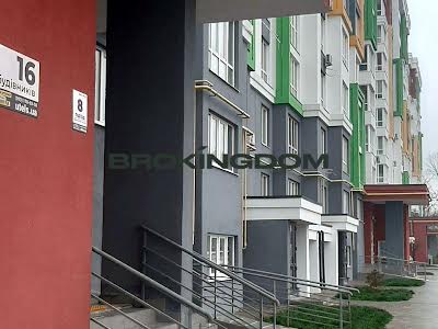 квартира за адресою Машинобудівників вул., 16