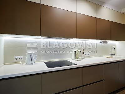 квартира за адресою Софії Русової вул., 3-А
