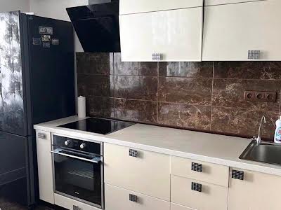 квартира за адресою Миколи Бажана просп., 8-Б