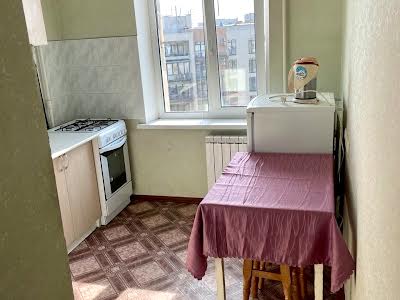 квартира за адресою Полкова вул., 72